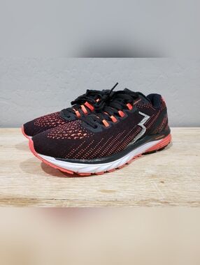361 DEGREES Women's Strata 3 Running Shoes (8.5) Black/Neon Orange